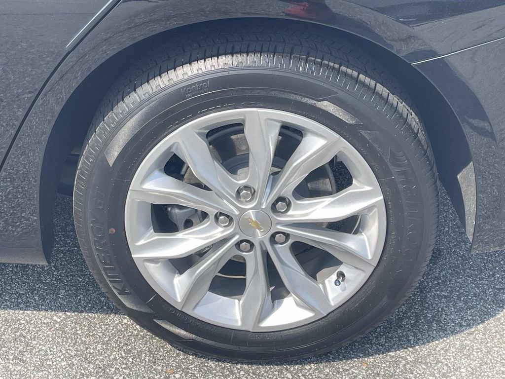 Used 2023 Chevrolet Malibu LT image 9