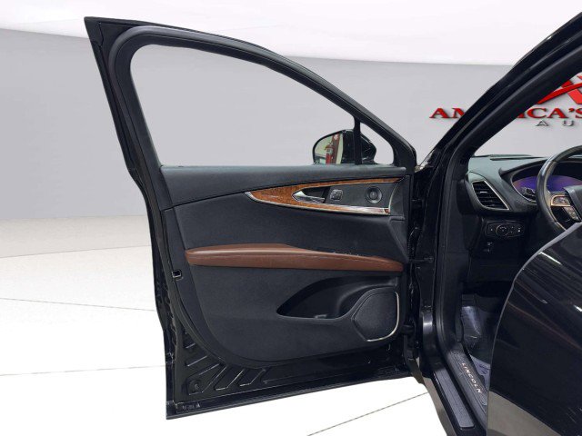 Used 2020 Lincoln Nautilus Reserve w/ Equipment Group 201A image 24