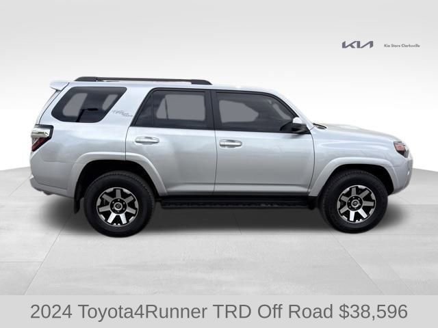 Used 2024 Toyota 4Runner TRD Off-Road image 9