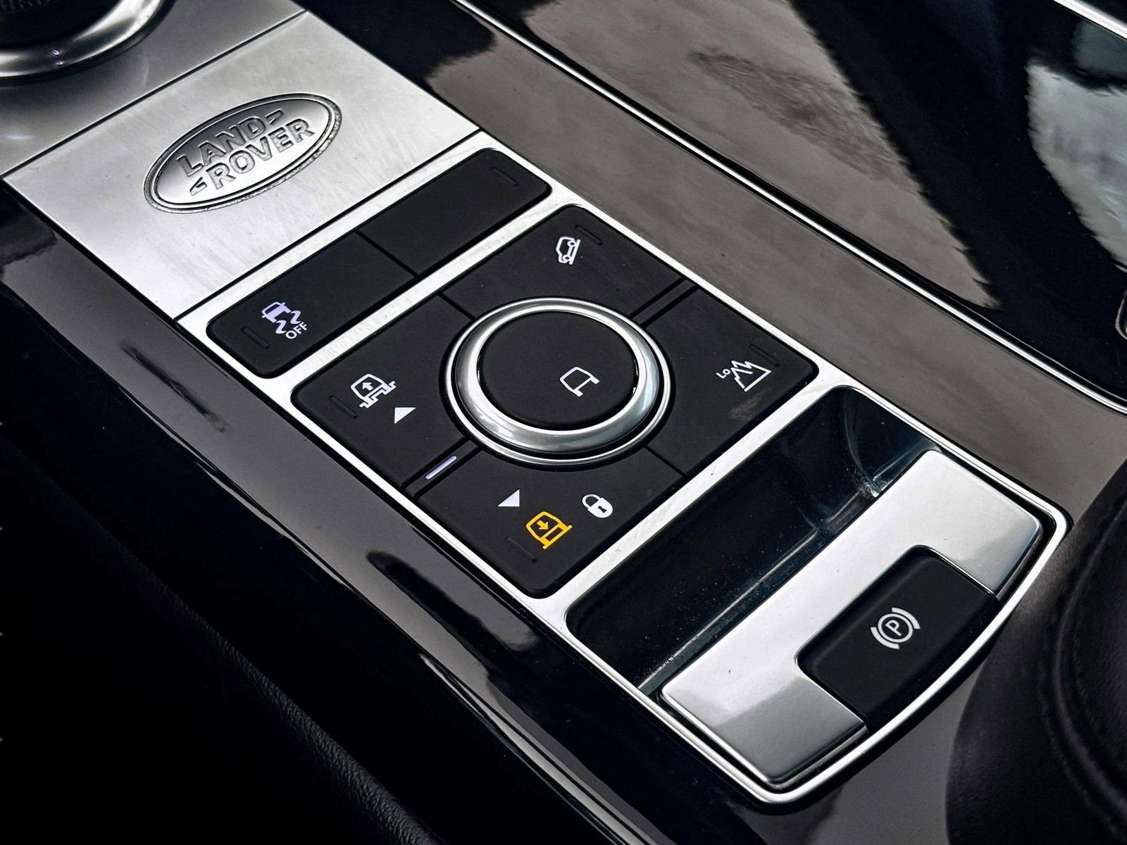 Used 2022 Land Rover Range Rover P525 Westminster Edition image 35