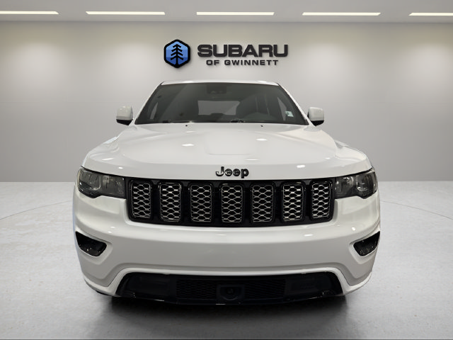 Used 2020 Jeep Grand Cherokee Altitude RWD image 8