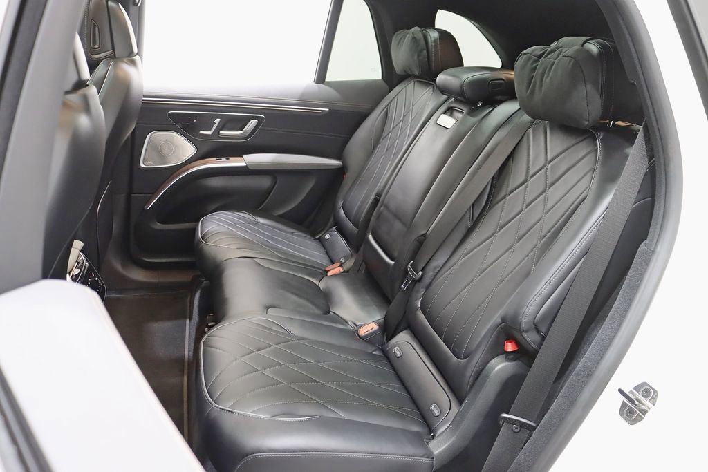 Used 2023 Mercedes-Benz EQS 580 4MATIC SUV image 32