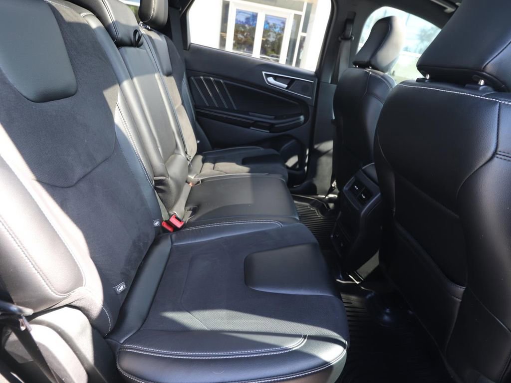 Used 2022 Ford Edge ST w/ Equipment Group 401A AWD/4WD image 23