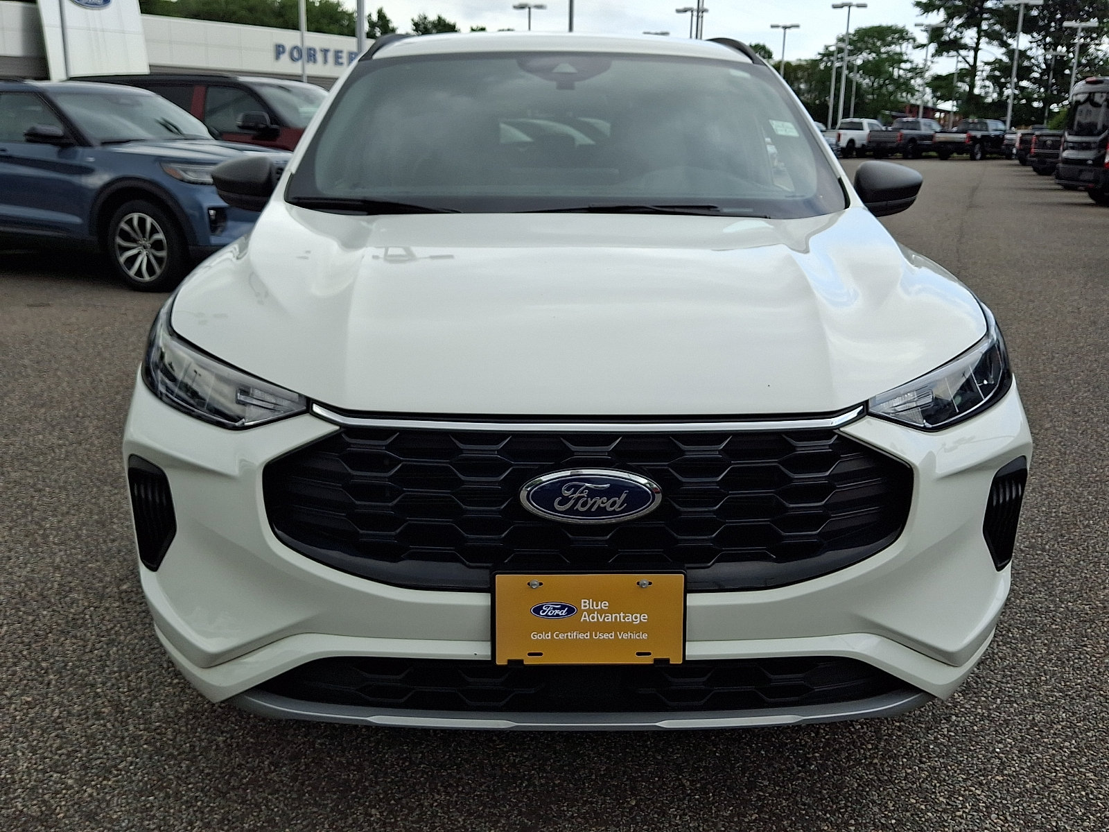 Certified 2023 Ford Escape ST-Line w/ Tech Pack #1 AWD/4WD image 3