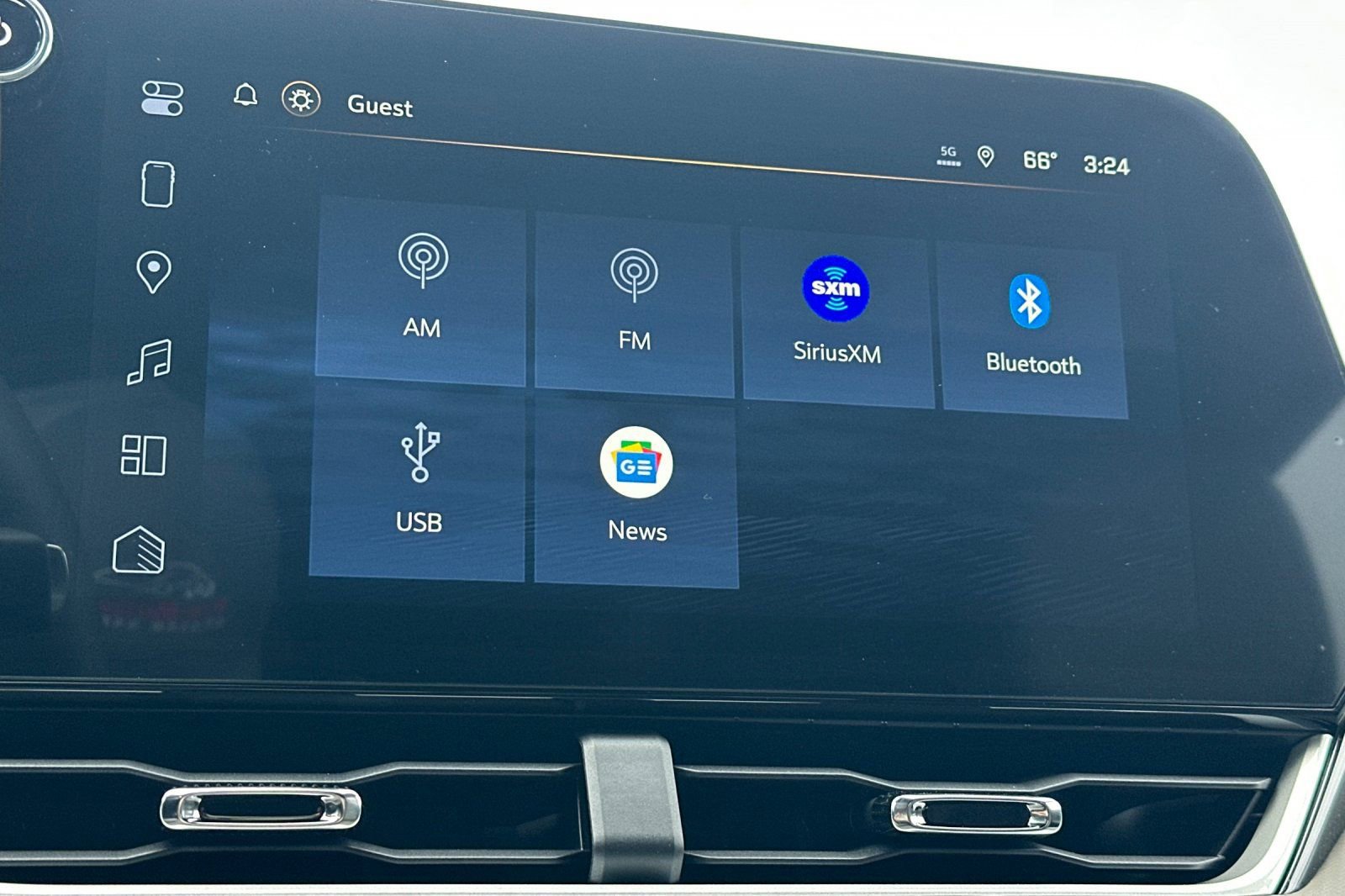 New 2026 Chevrolet Equinox LT w/ Convenience Package II image 21