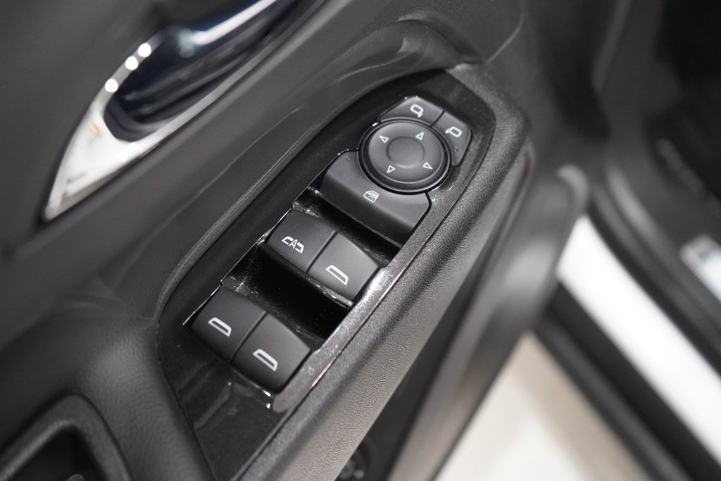 Used 2023 Chevrolet Equinox Premier FWD image 22