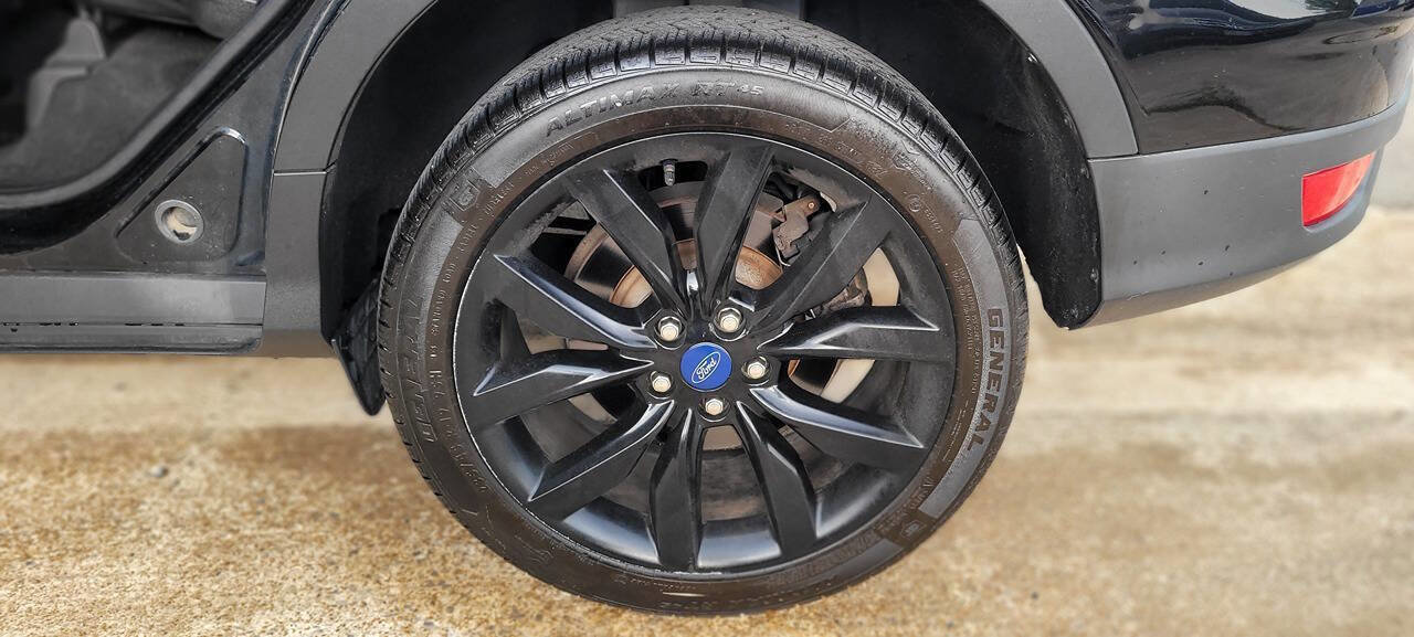 Used 2018 Ford Escape SE w/ SE Sport Appearance Package AWD/4WD image 21