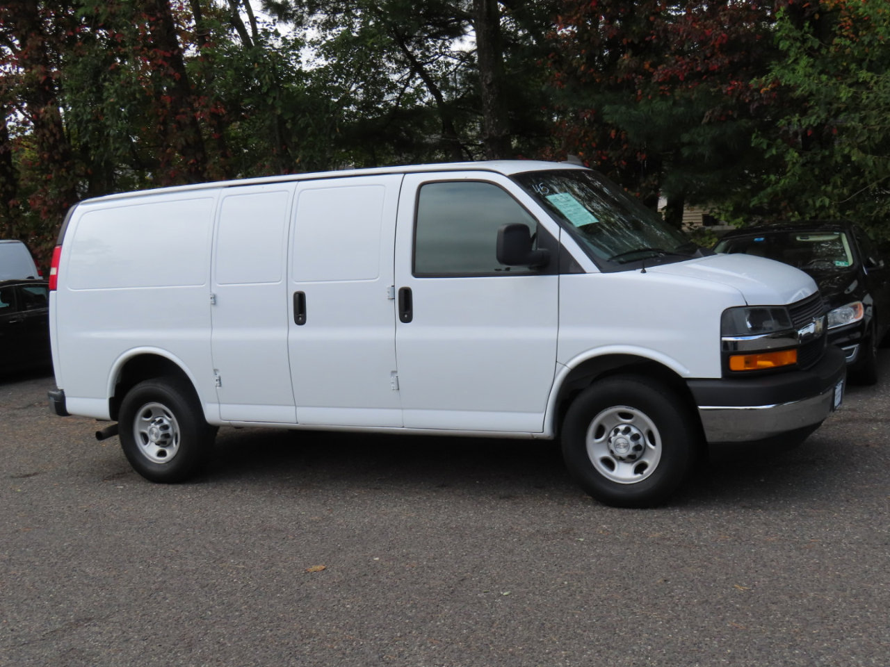 Used 2019 Chevrolet Express 2500 w/ Driver Convenience Package image 21