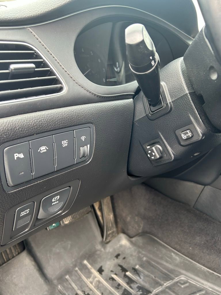 Used 2014 Hyundai Genesis 5.0 R-Spec image 17