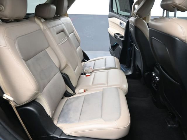 Used 2020 Ford Explorer Limited image 24