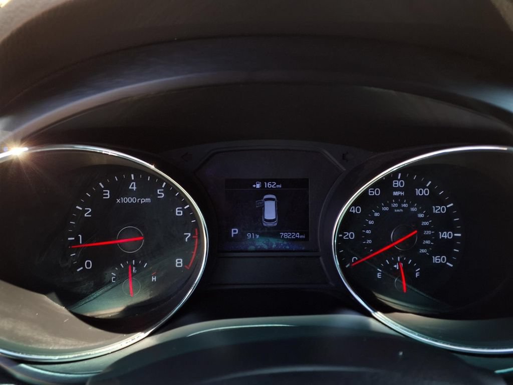 Used 2019 Kia Sedona EX FWD image 13