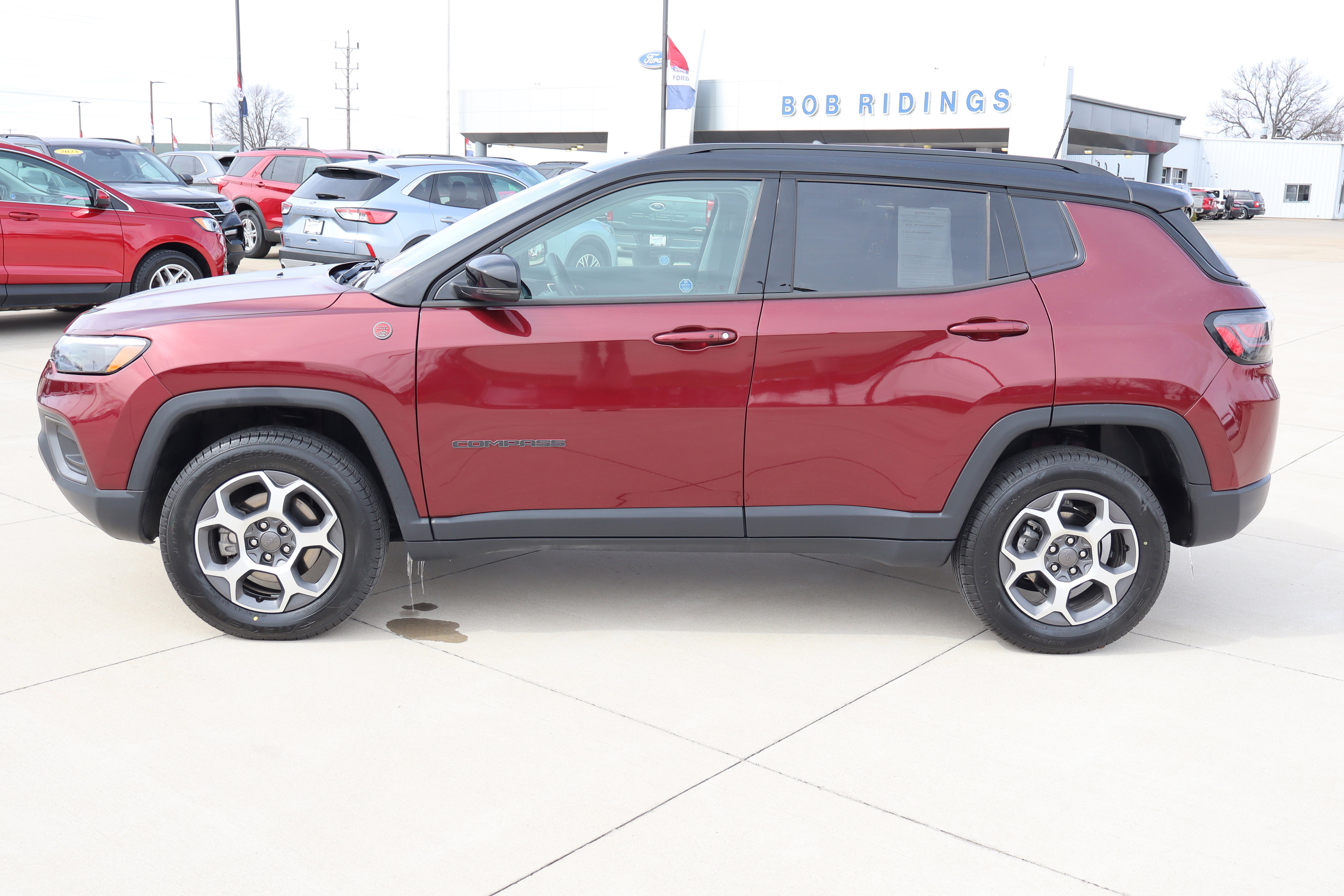 Used 2022 Jeep Compass Trailhawk w/ Trailhawk Elite Group image 9