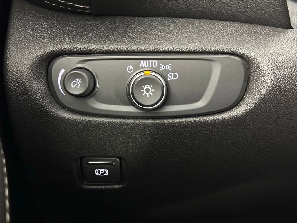 Used 2024 Chevrolet Blazer LT image 20