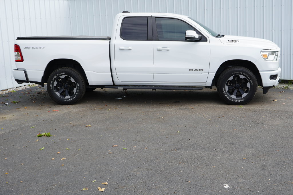 Used 2022 RAM 1500 Big Horn AWD/4WD image 2