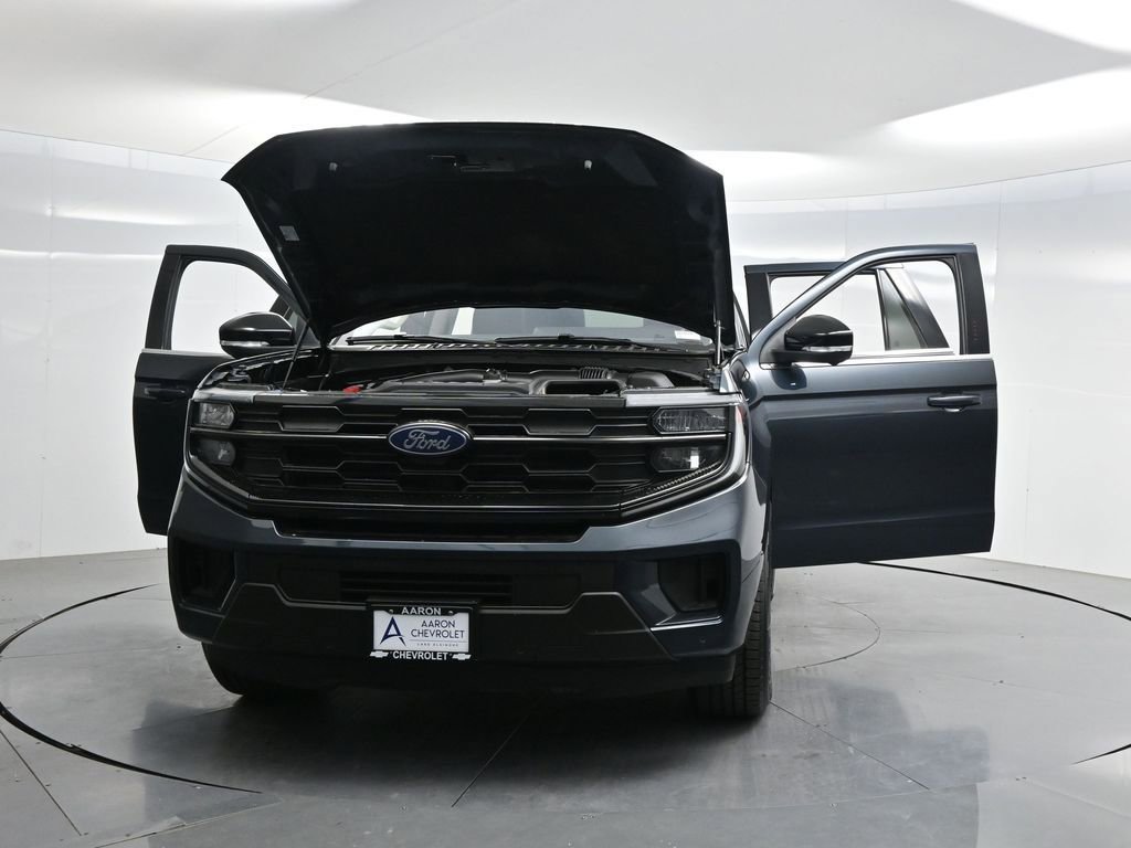 Used 2025 Ford Expedition Active RWD image 49
