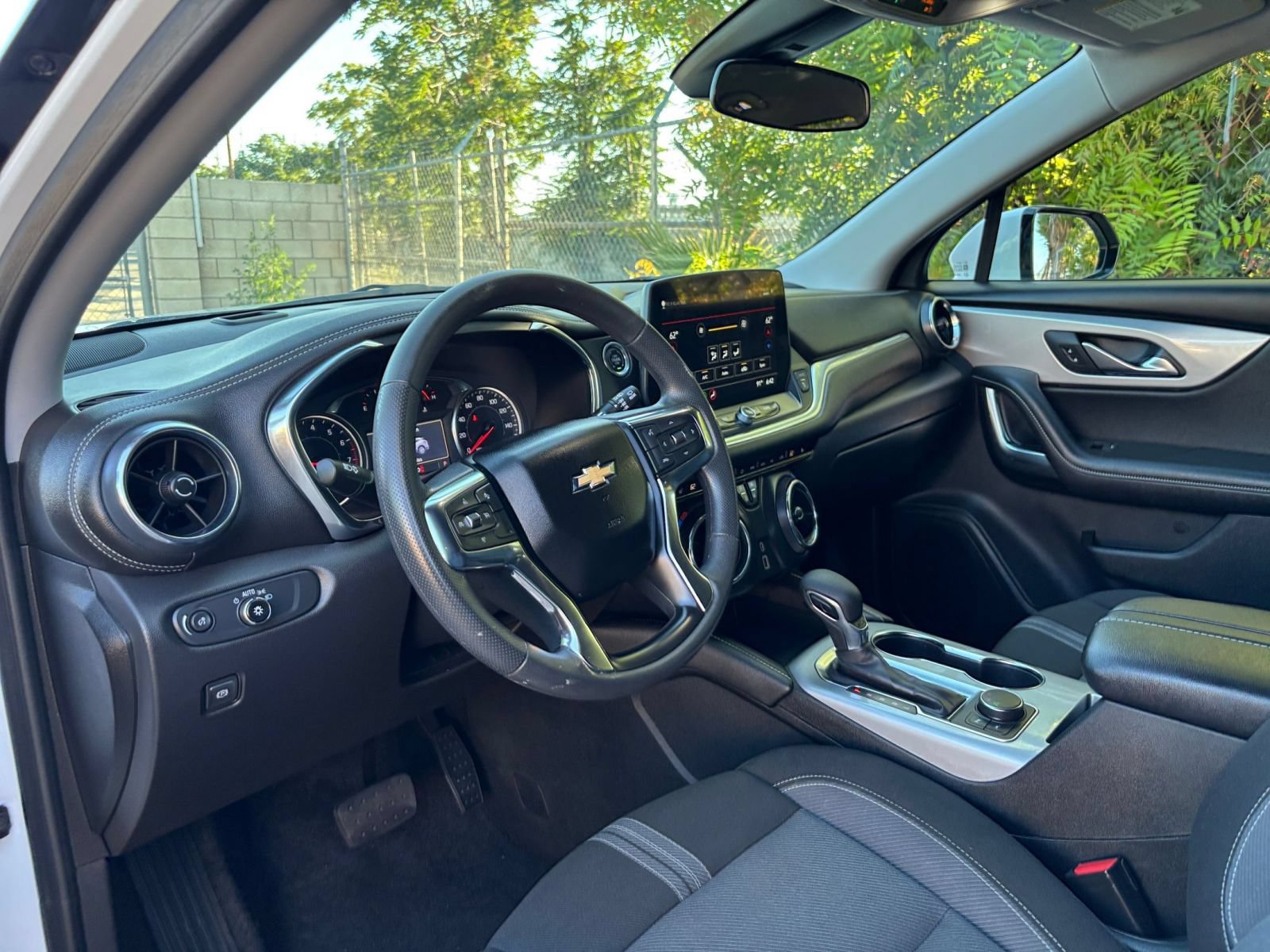 Used 2026 Chevrolet Blazer LT FWD image 35