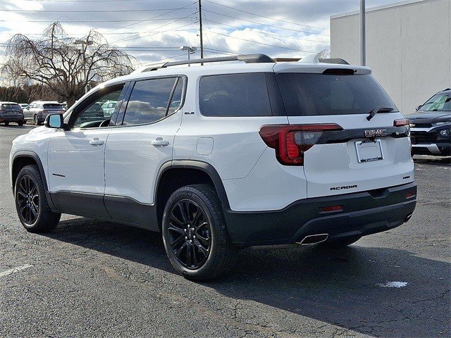 Certified 2023 GMC Acadia SLE w/ Driver Convenience Package image 4