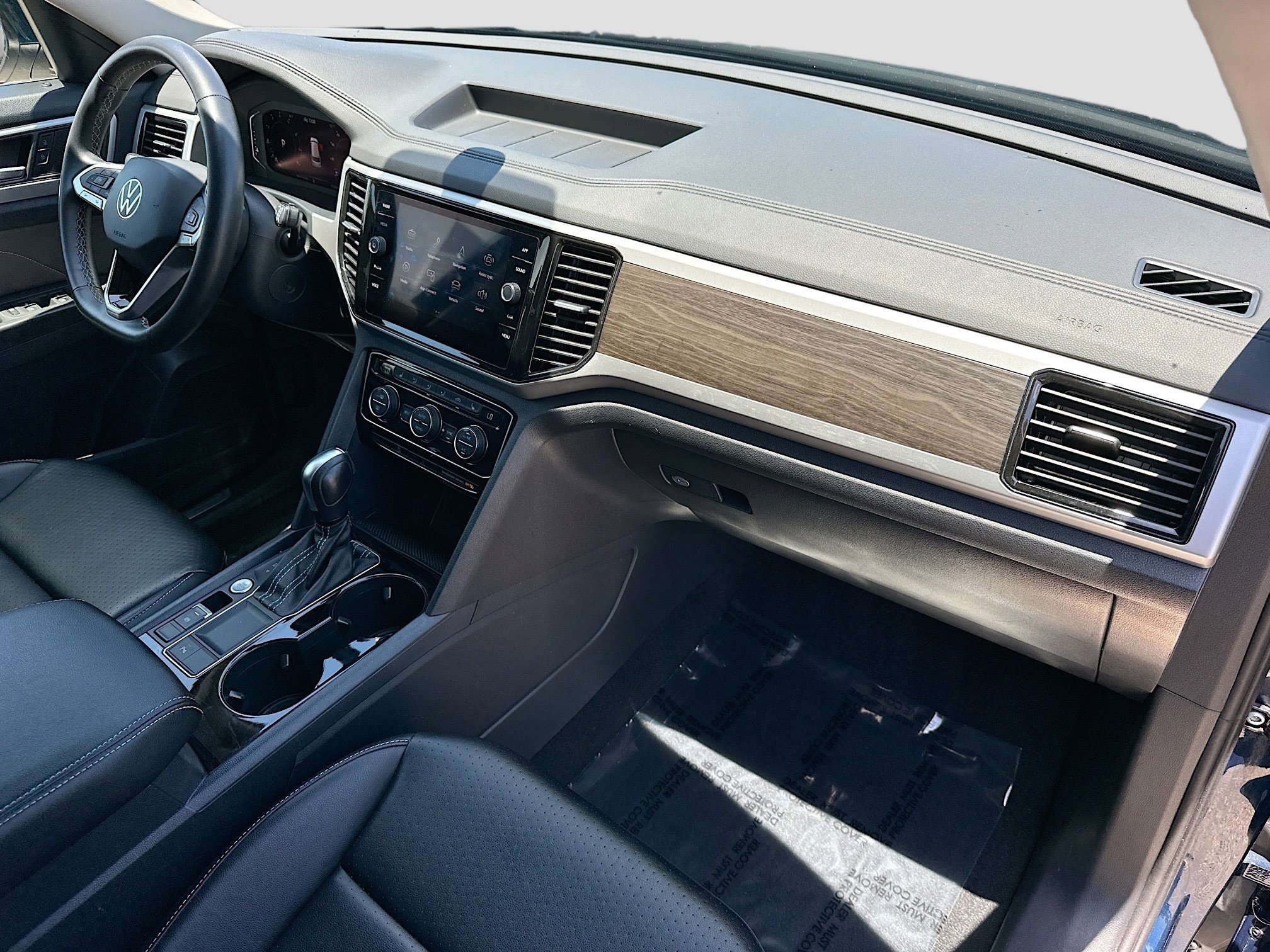 Used 2022 Volkswagen Atlas SE image 33