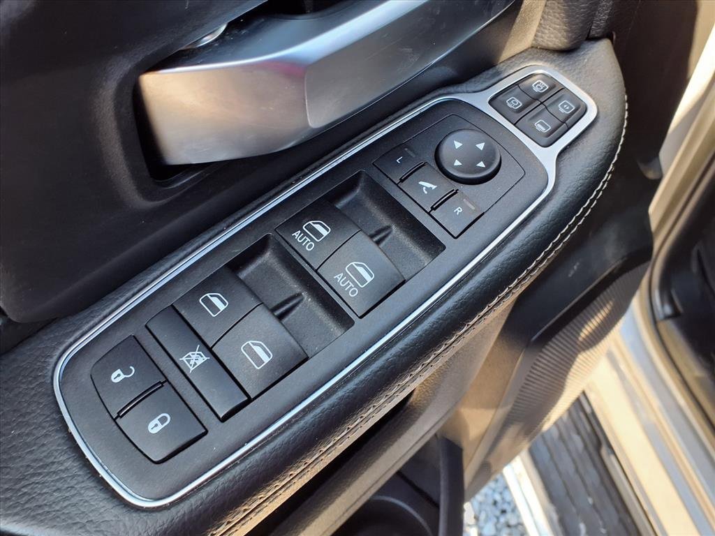 Used 2024 RAM 2500 Big Horn w/ Bed Utility Group image 18