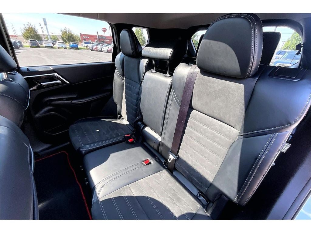 Used 2024 Mitsubishi Outlander Ralliart AWD/4WD image 29