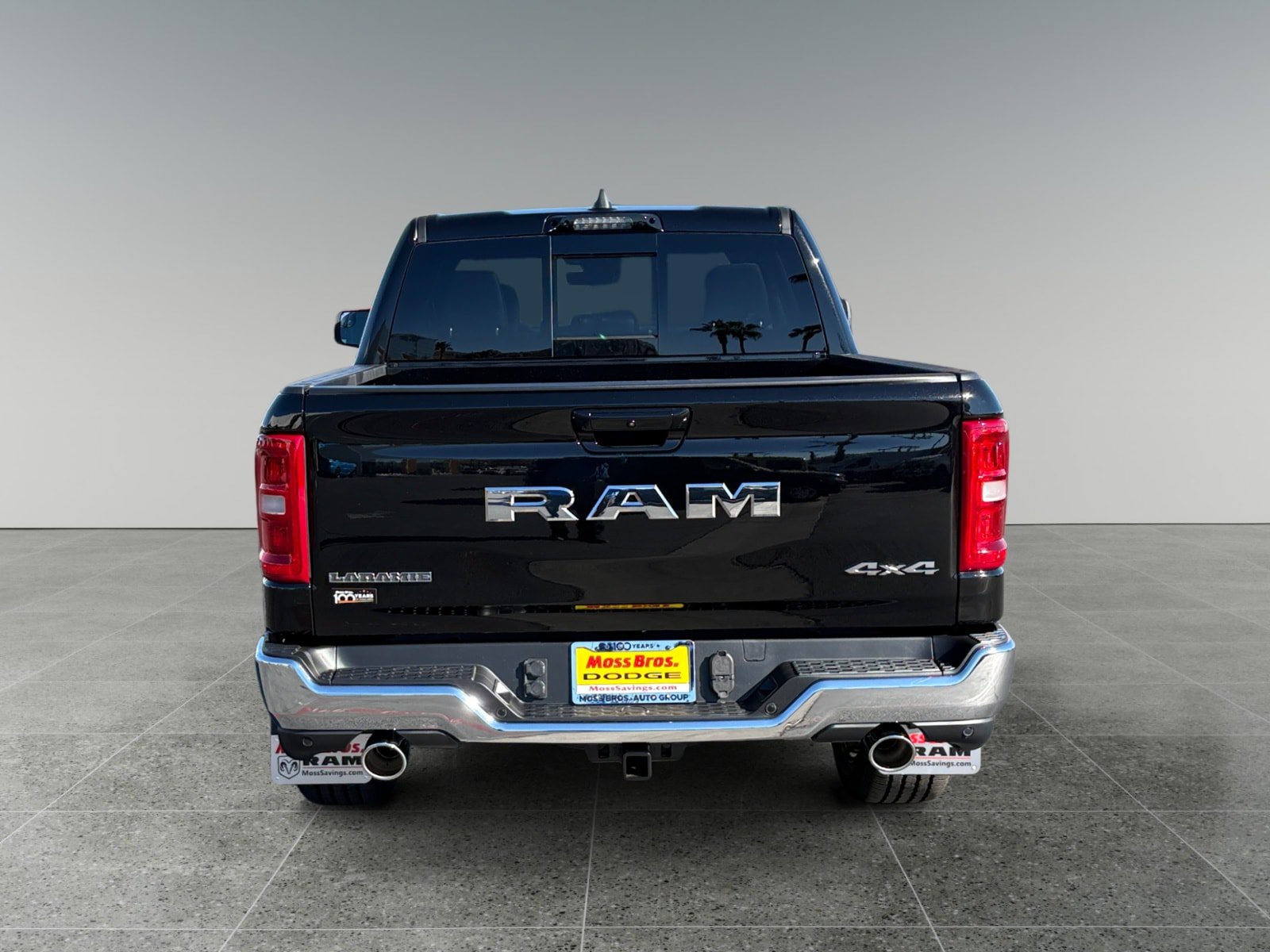 New 2027 RAM 1500 Laramie AWD/4WD image 4
