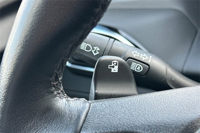 Certified 2022 Chevrolet Bolt EUV LT w/ Comfort Package image 35