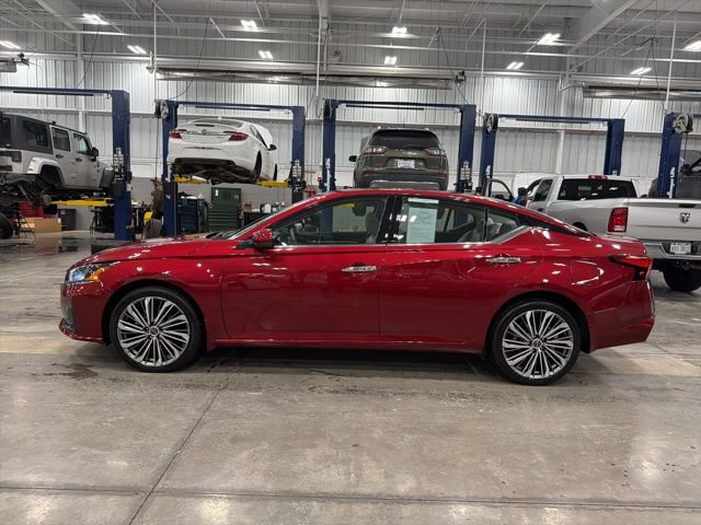 Used 2023 Nissan Altima 2.5 SL image 4