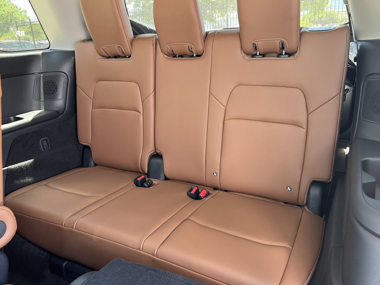 New 2026 Nissan Pathfinder Platinum FWD image 16