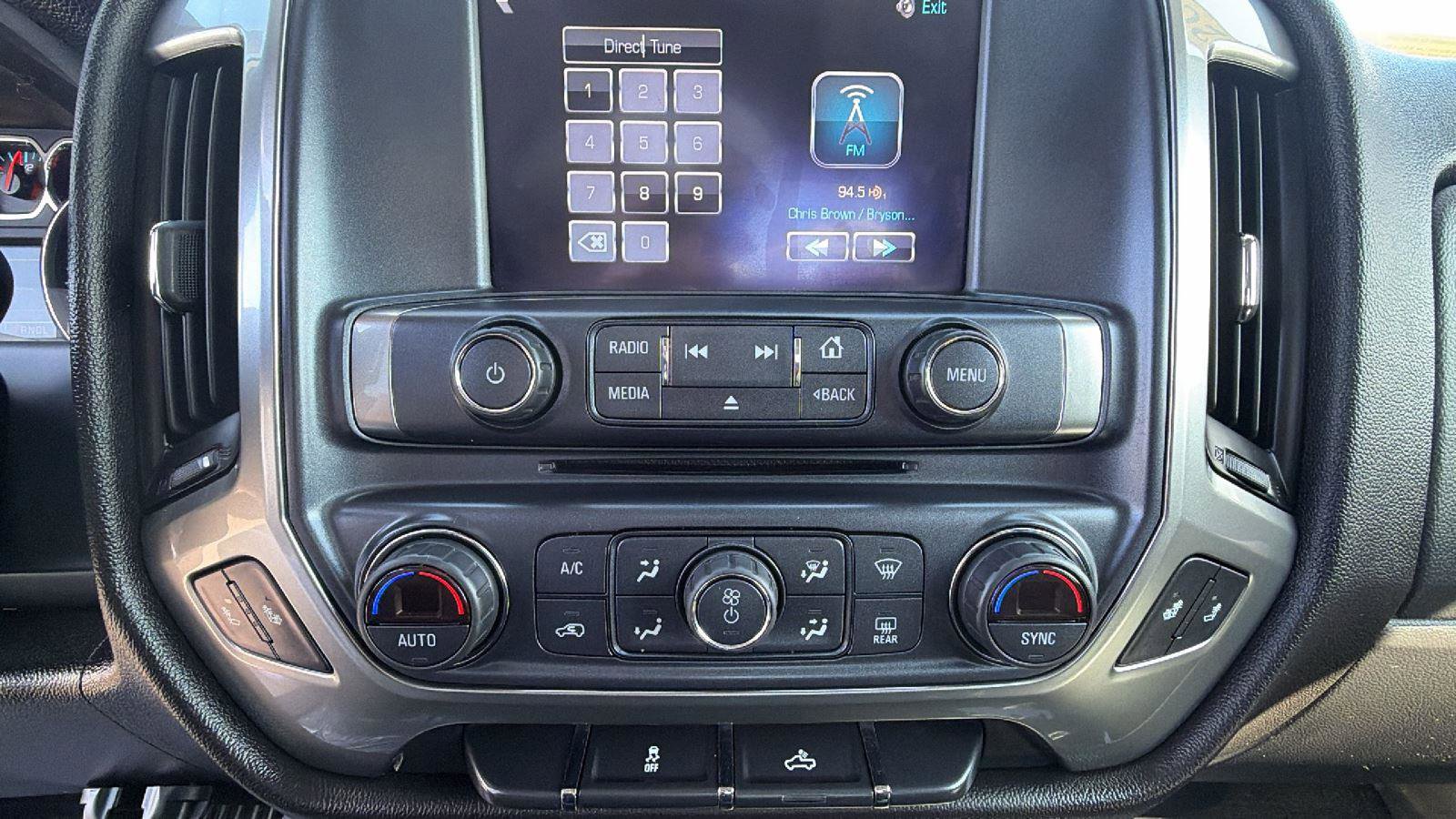 Used 2018 Chevrolet Silverado 1500 LT w/ All Star Edition image 19