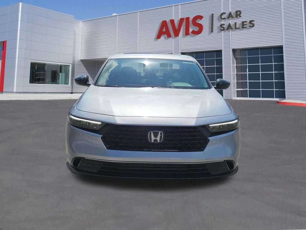 Used 2025 Honda Accord SE image 2
