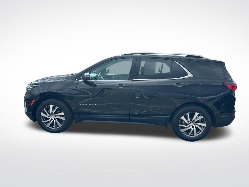 Used 2024 Chevrolet Equinox Premier w/ LPO, Floor Liner Package AWD/4WD image 2
