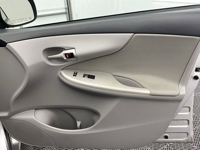 Used 2011 Toyota Corolla LE image 14
