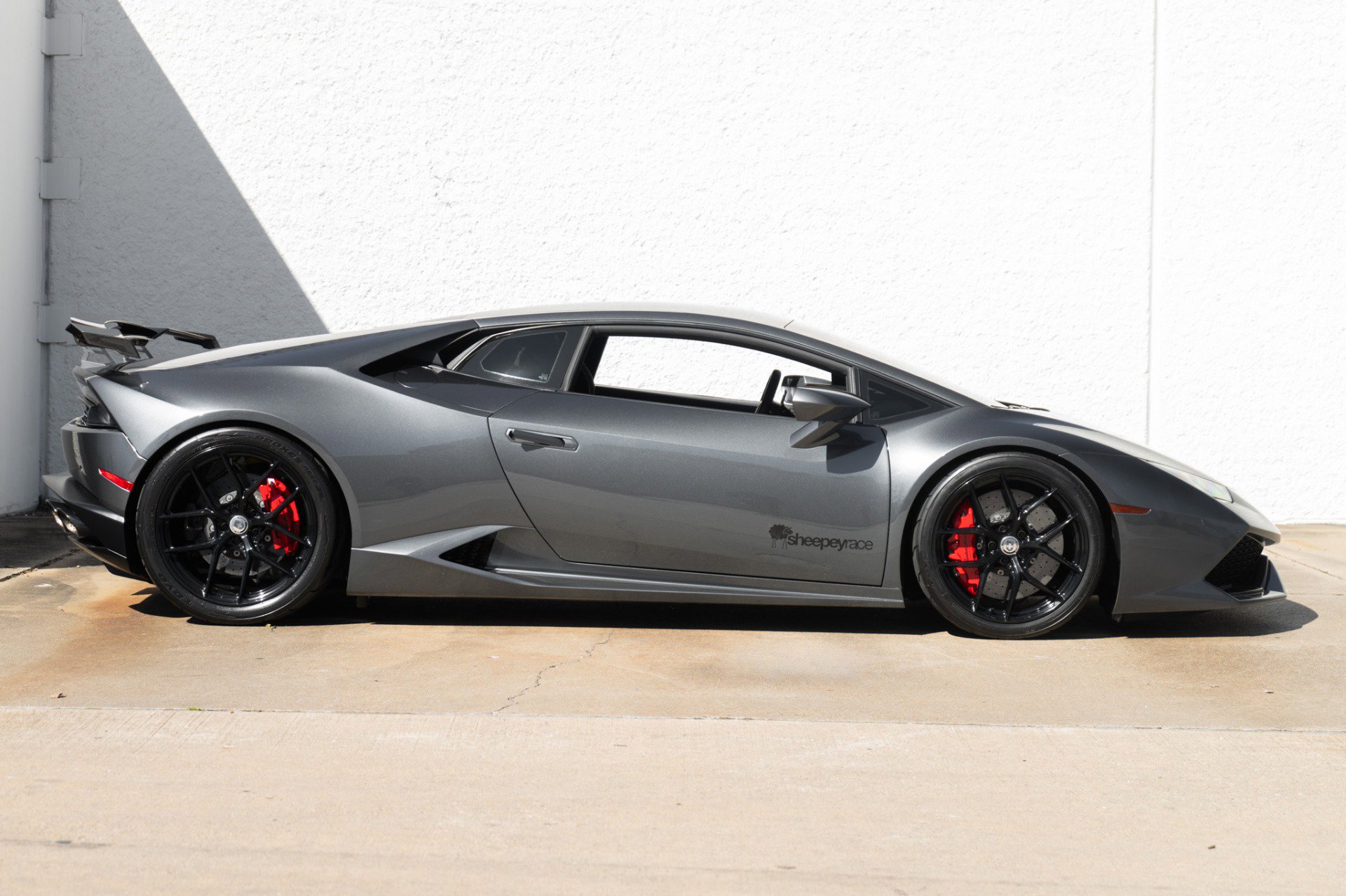 Used 2015 Lamborghini Huracan LP 610-4 image 3