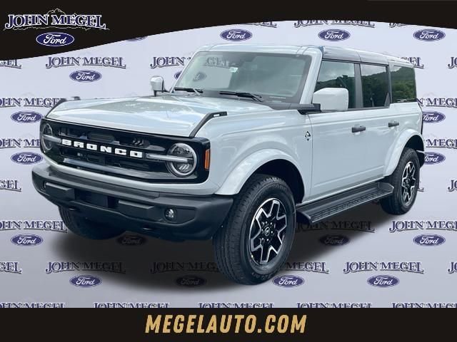 New 2026 Ford Bronco Outer Banks AWD/4WD video 1