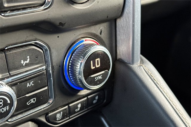 Used 2023 GMC Yukon SLT image 31