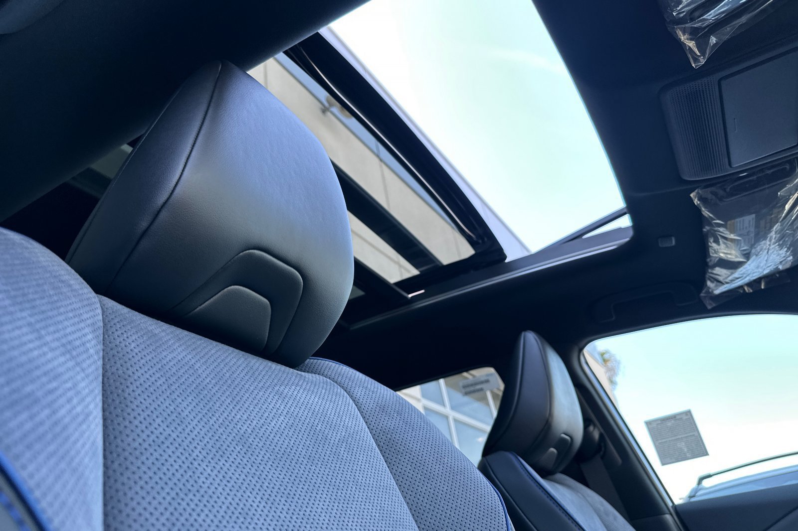 New 2026 Toyota RAV4 XSE w/ Panoramic Sun Roof Package AWD/4WD image 19