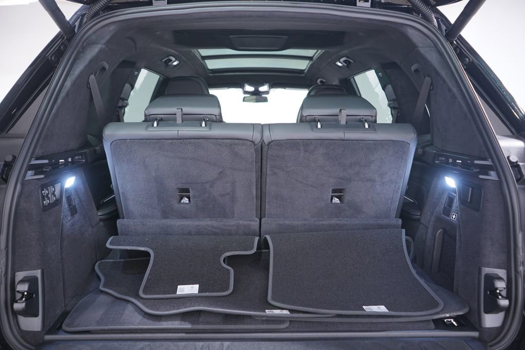 Used 2026 BMW X7 xDrive40i w/ M Sport Package AWD/4WD image 24