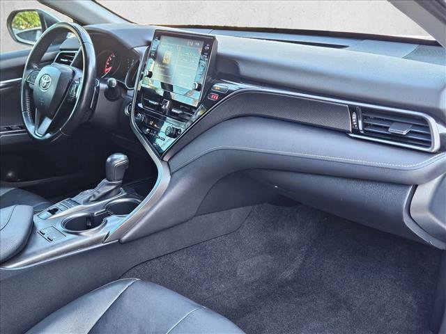 Used 2022 Toyota Camry XSE FWD image 21