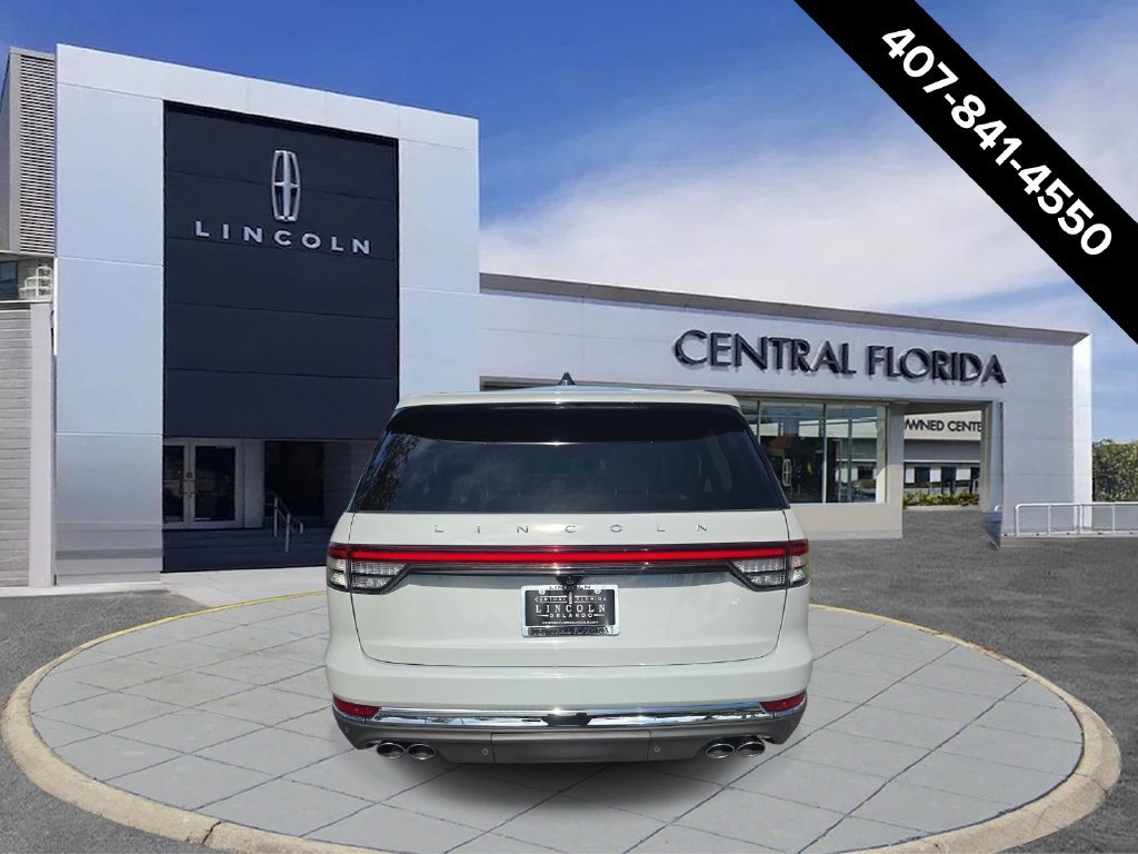New 2027 Lincoln Aviator 2WD image 4