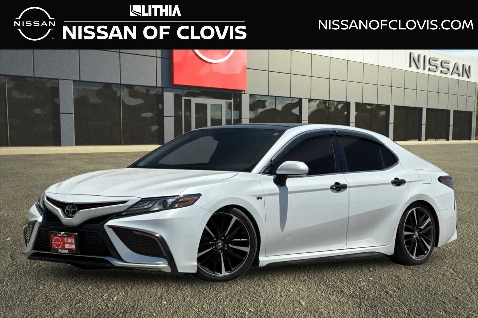 Used 2021 Toyota Camry XSE FWD image 1