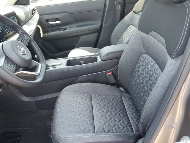 New 2026 Nissan Kicks SV w/ Cold Weather Package AWD/4WD image 21