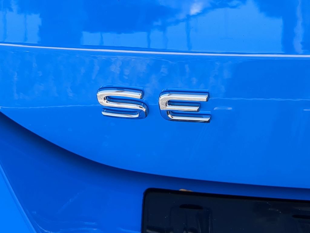 New 2026 Volkswagen Taos SE FWD image 10