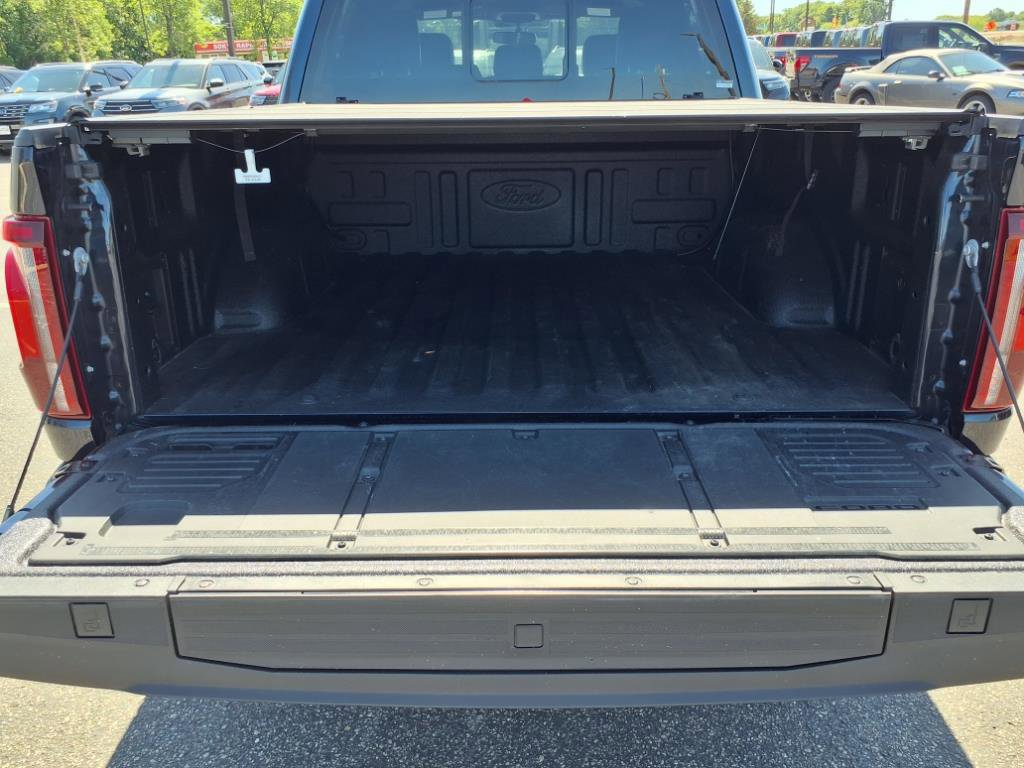 Used 2024 Ford F150 Platinum image 23