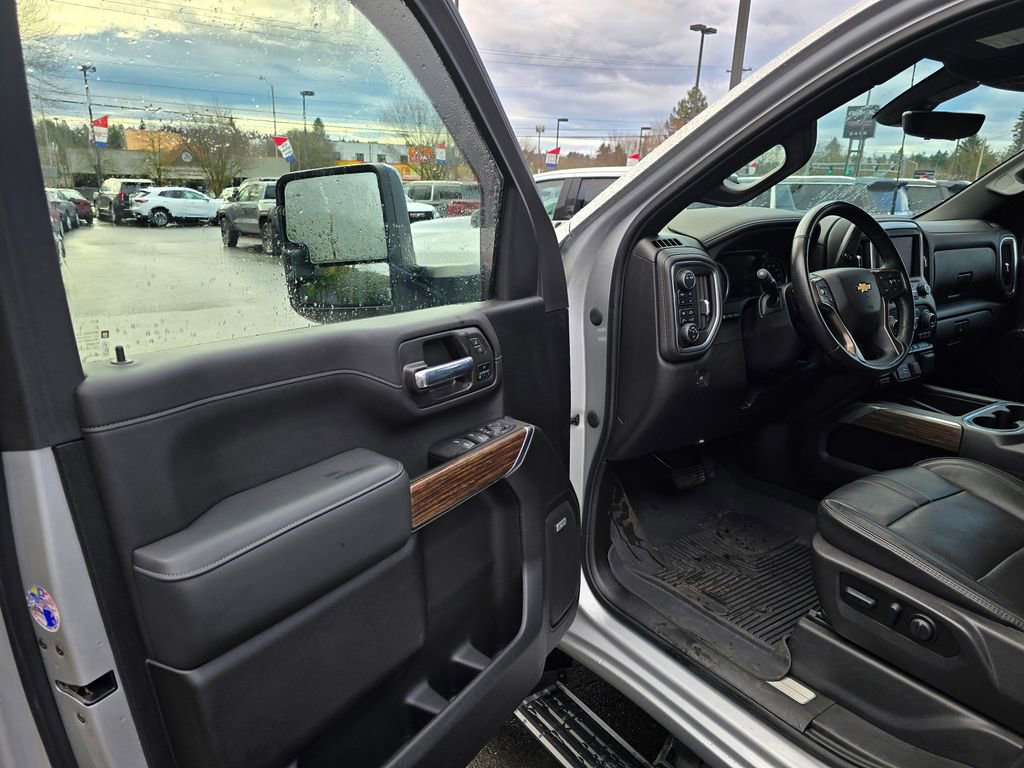 Used 2023 Chevrolet Silverado 3500 High Country image 51