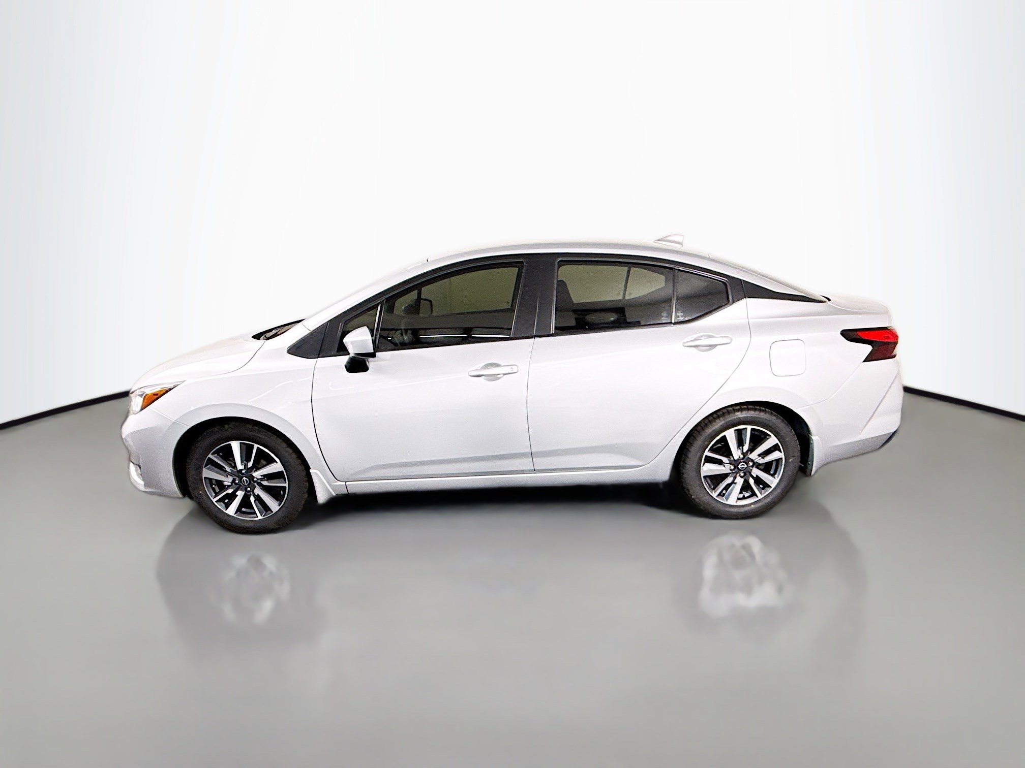 Used 2024 Nissan Versa SV w/ Trunk Package image 6