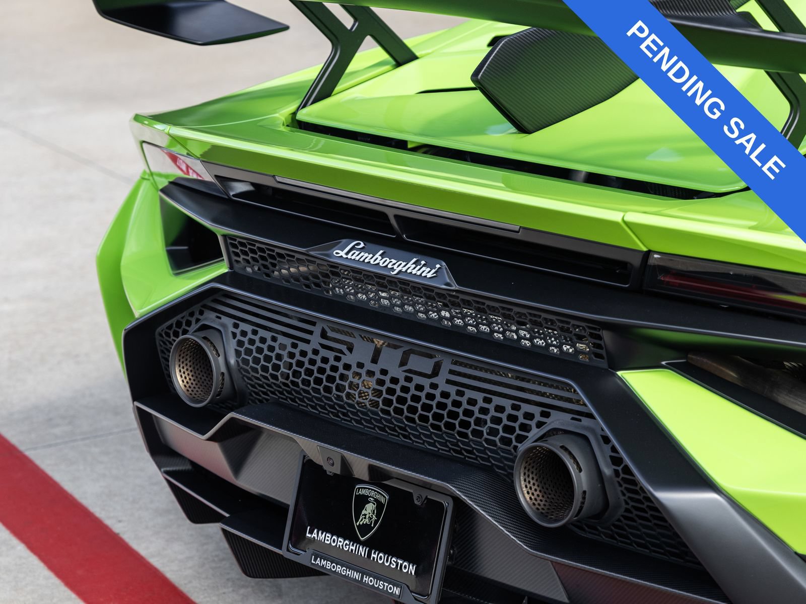 Used 2023 Lamborghini Huracan STO RWD image 22