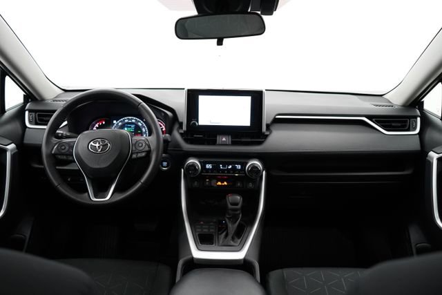 Used 2023 Toyota RAV4 XLE w/ Convenience Package image 15