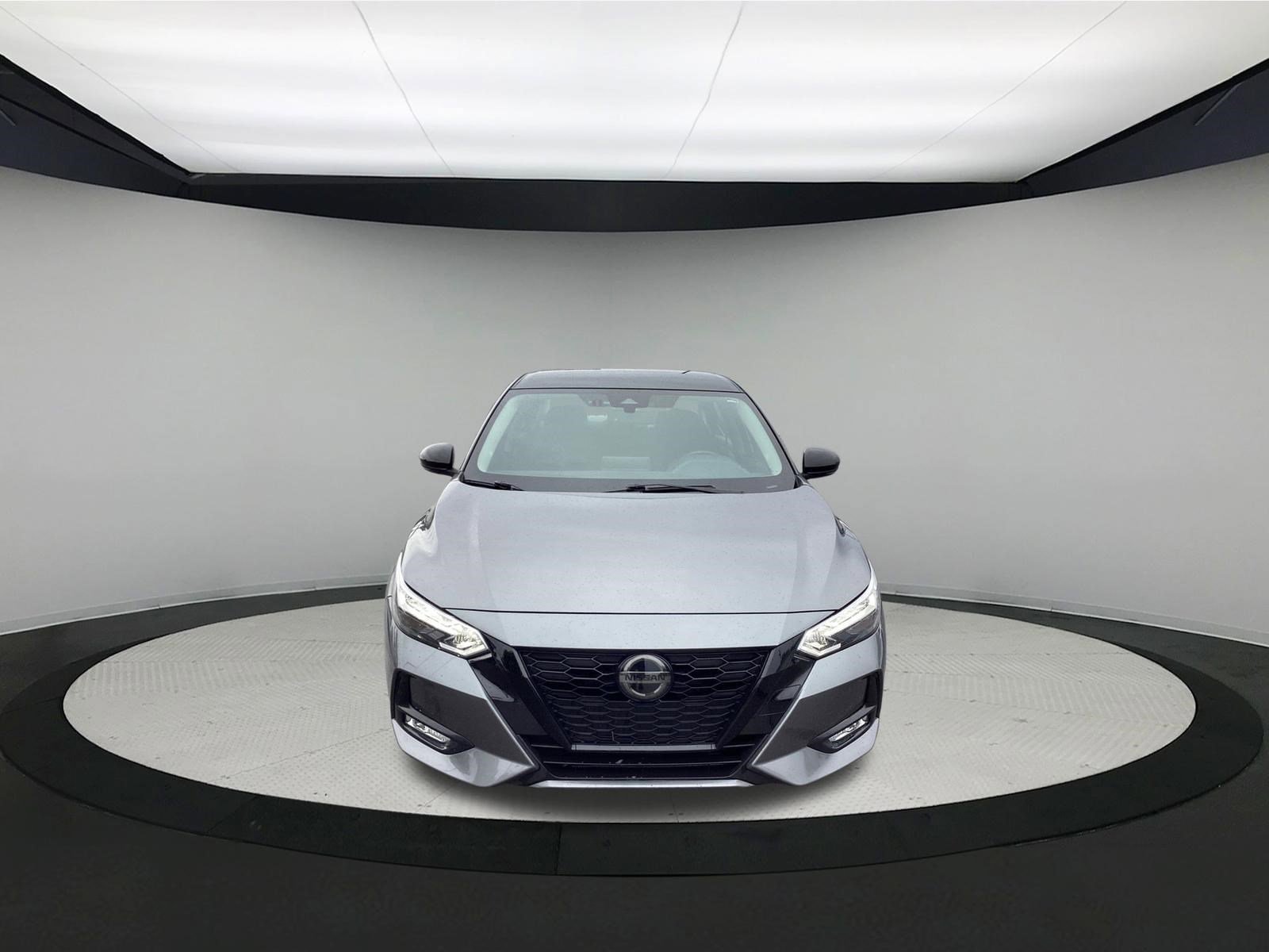 Used 2023 Nissan Sentra SR w/ Midnight Edition Package FWD image 3