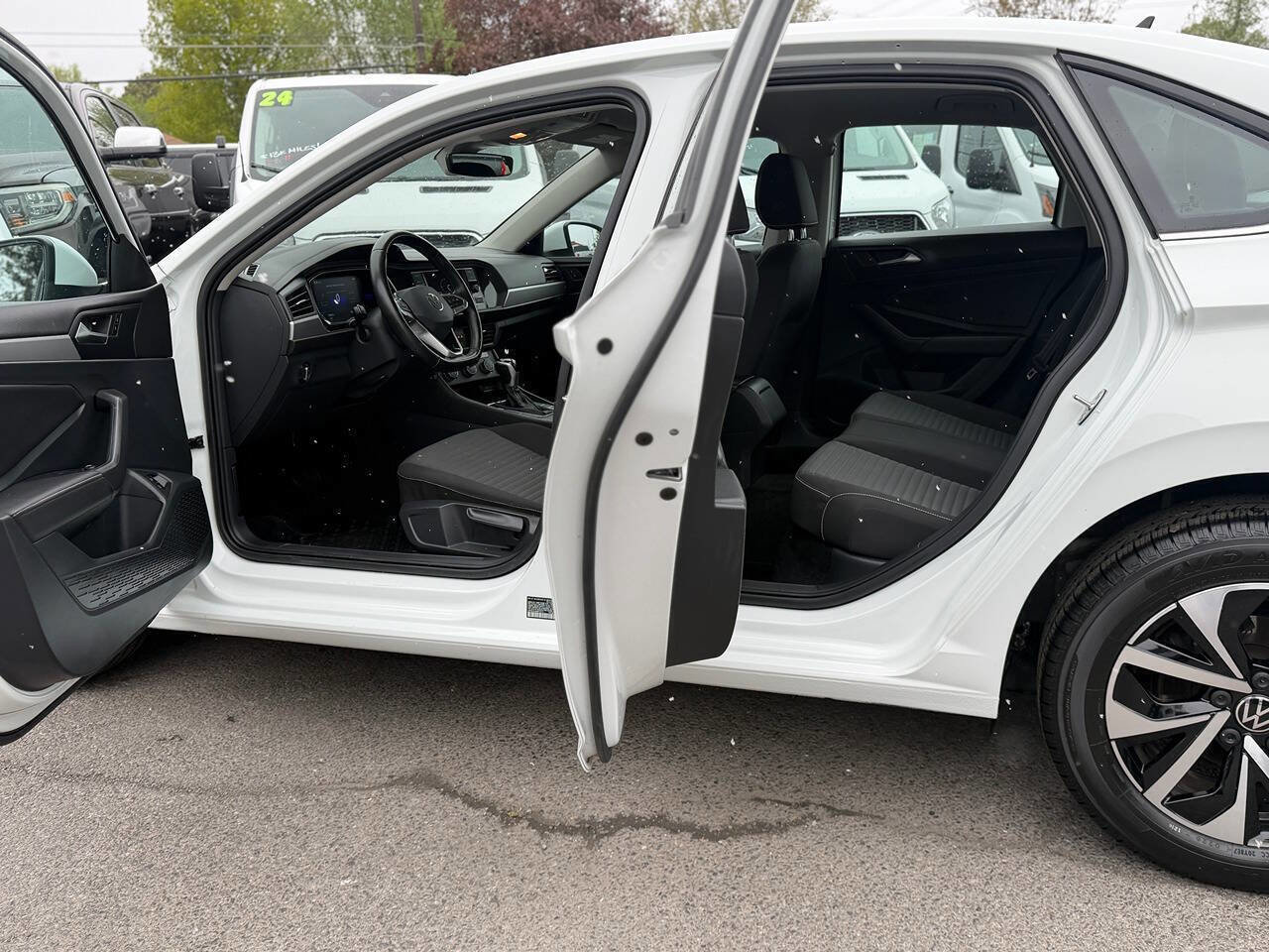 Used 2023 Volkswagen Jetta S image 64