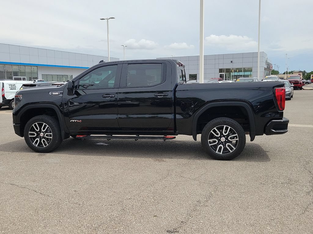 Used 2023 GMC Sierra 1500 AT4 w/ Technology Package AWD/4WD image 7